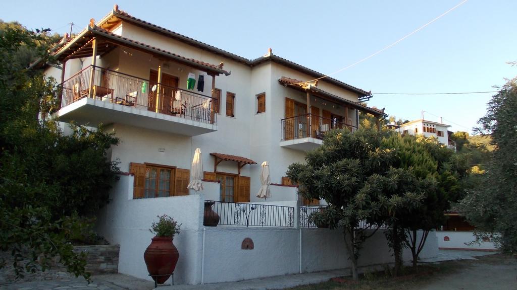 Philippos Apartments 아피소스 외부 사진